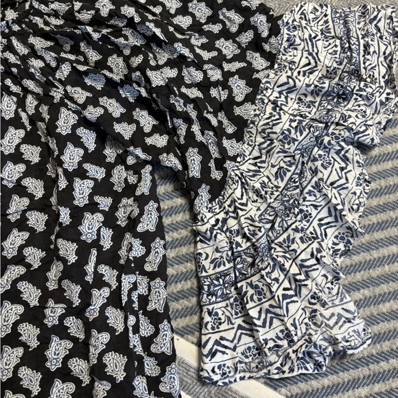 Beautiful Blue and White Flowy Long Sleeve Blouse - Picture 5 of 13